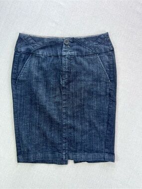 Women’s One Five One Simple Sleek Chic Dark Blue Denim Pencil Skirt - S